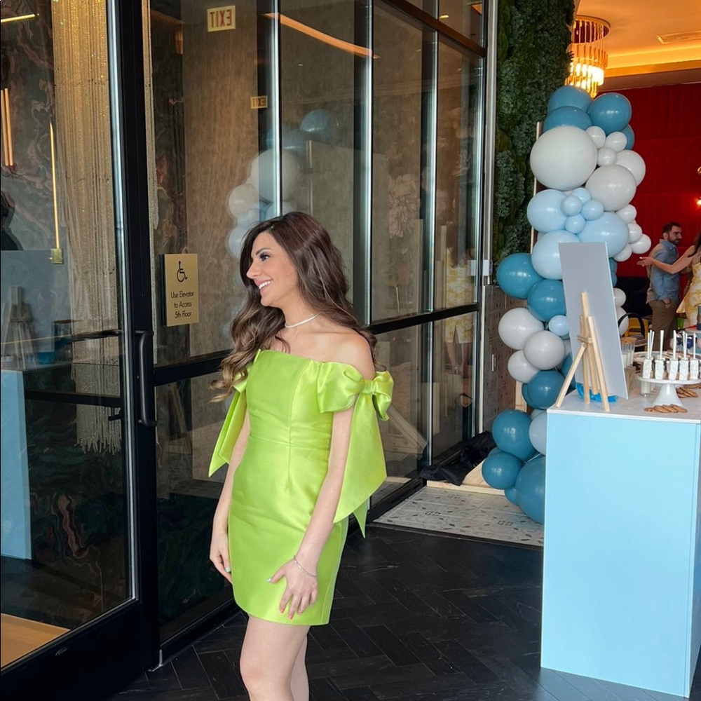 Green short dress